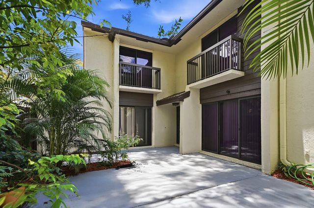 2 of 44 - 3349 Cocoplum Circle #33129, Coconut Creek, FL