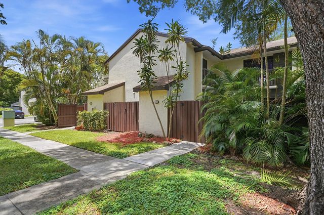 4 of 44 - 3349 Cocoplum Circle #33129, Coconut Creek, FL