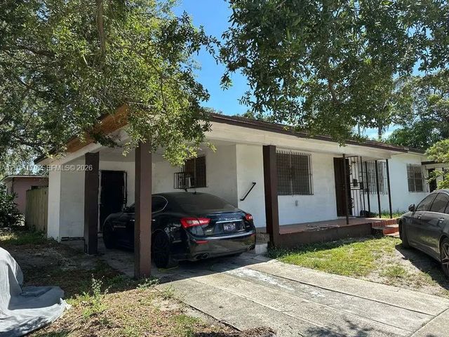 5 of 13 - 545 Nw 81st Street, Miami, FL