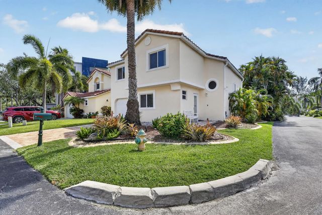 3 of 43 - 1306 Se 5th Court, Dania Beach, FL