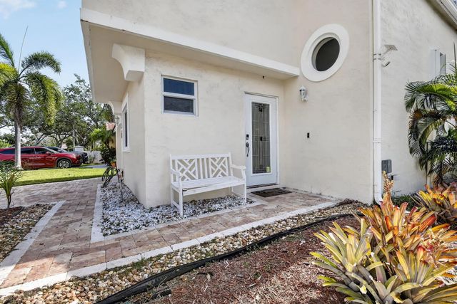 5 of 43 - 1306 Se 5th Court, Dania Beach, FL