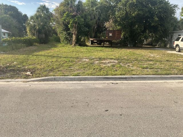 0000 Avenue L, Fort Pierce