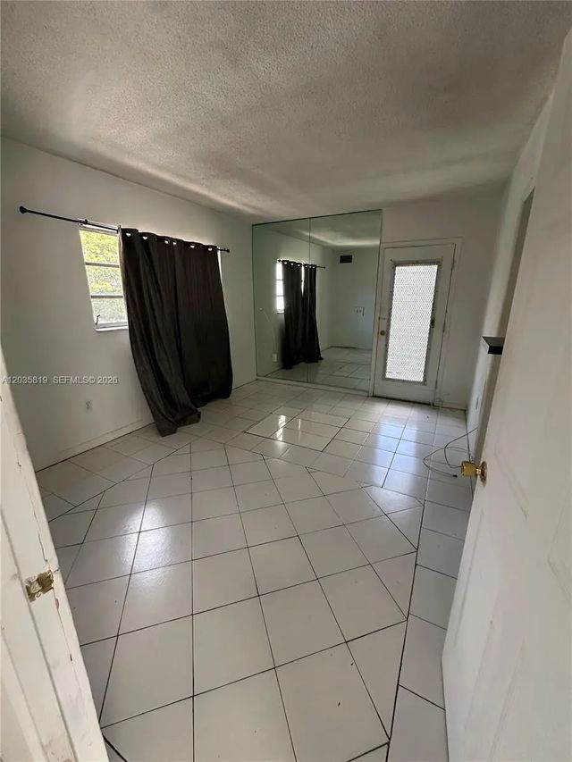 3 of 7 - 1340 Lincoln Road #309, Miami Beach, FL