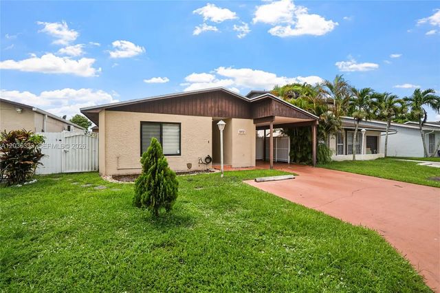 3 of 44 - 5412 Nw 193rd Lane, Miami Gardens, FL