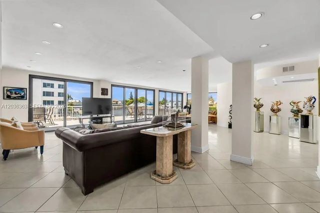 4 of 55 - 3100 Ne 48th Street #212, Fort Lauderdale, FL