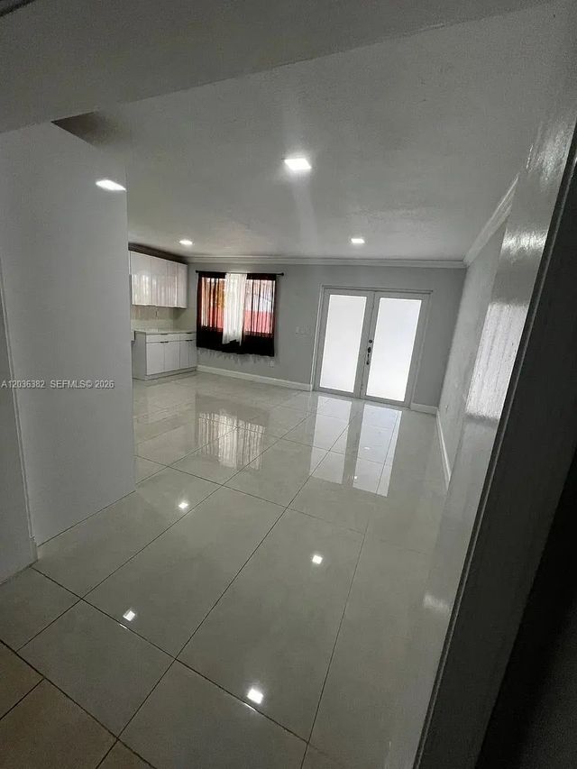 5 of 24 - 1271 W 79th Street, Hialeah, FL