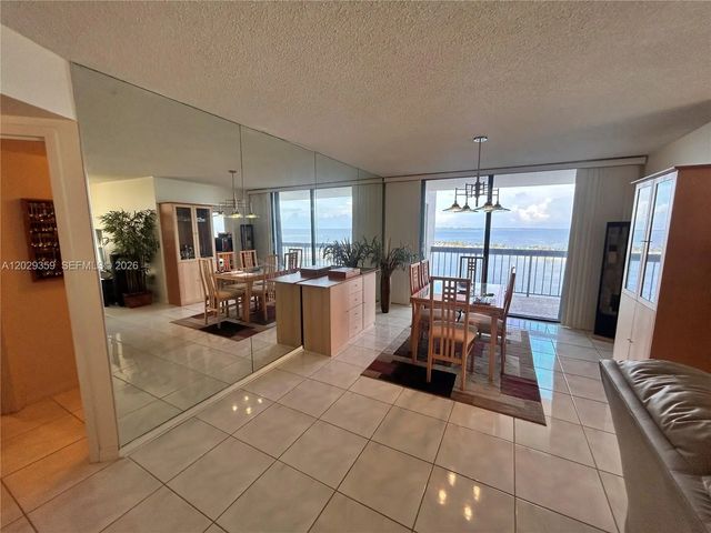 3 of 33 - 2333 Brickell Avenue #1402, Miami, FL