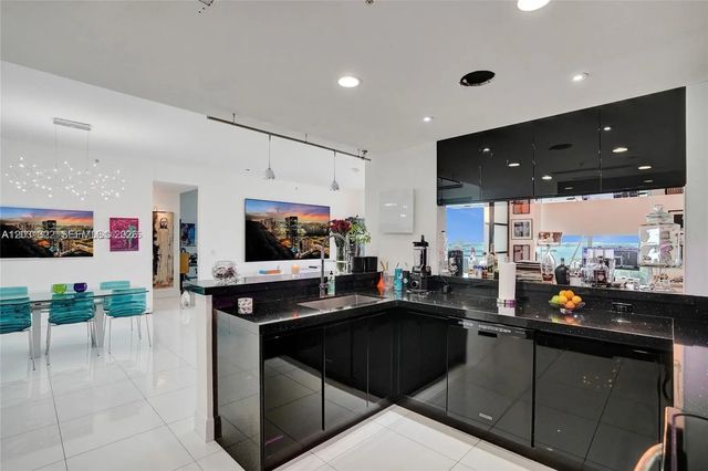 5 of 12 - 7901 Hispanola Avenue #1601, North Bay Village, FL