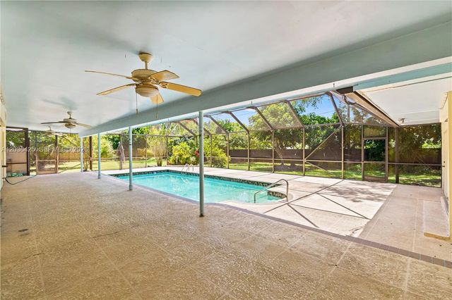 4 of 47 - 15200 Sw 88th Avenue, Palmetto Bay, FL