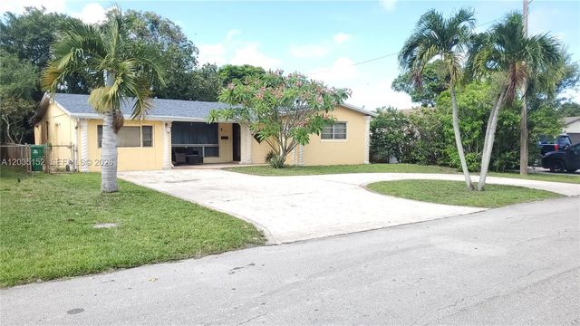 2 of 18 - 7607 Dilido Boulevard, Miramar, FL