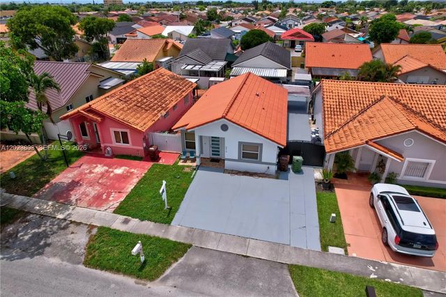 2 of 26 - 2514 W 74th Street, Hialeah, FL