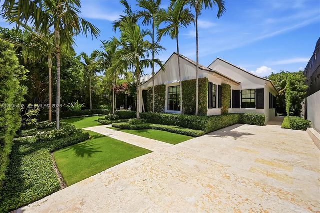 Photo of 135 Chilean Avenue, Palm Beach FL
