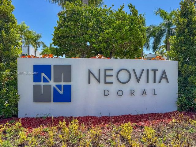 7117 Nw 103rd Path, Doral