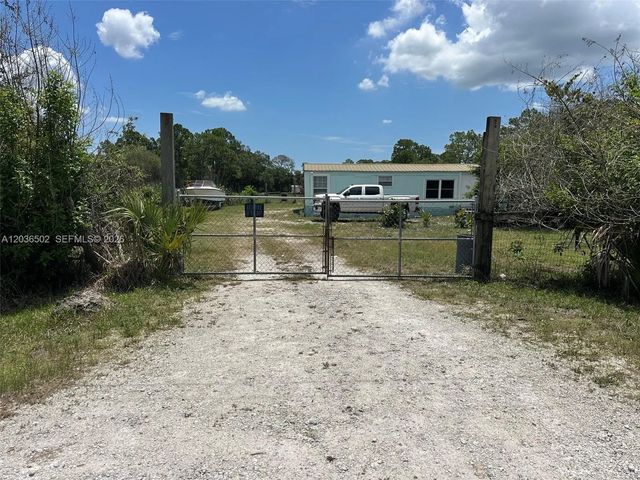 135 S Hacienda, Clewiston