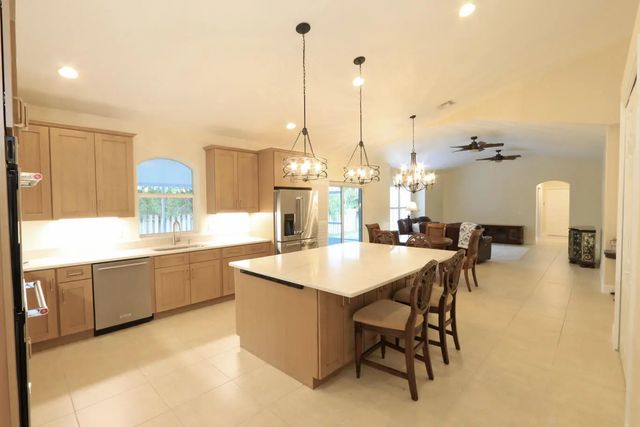 2879 Se Peru Street, Port St. Lucie