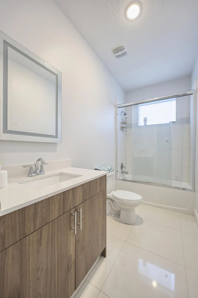 2 of 49 - 941 Fitch Drive, West Palm Beach, FL