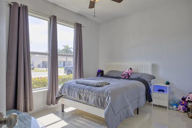 4 of 49 - 941 Fitch Drive, West Palm Beach, FL