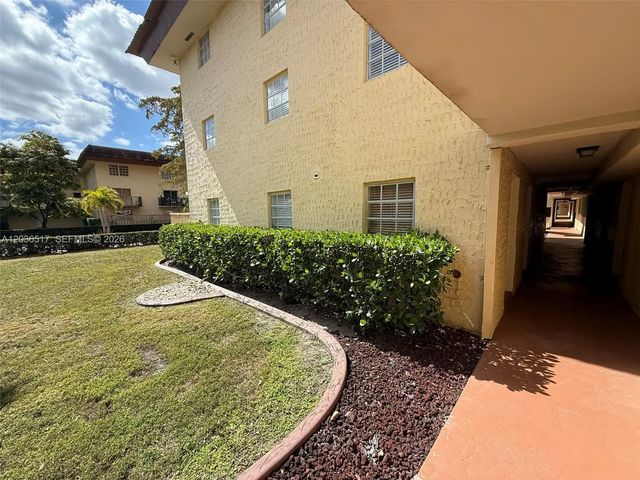2 of 36 - 8500 Sw 109th Avenue #6-109, Miami, FL
