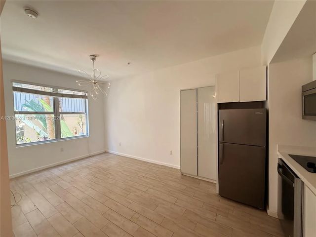 2 of 15 - 1611 Meridian Avenue #202, Miami Beach, FL