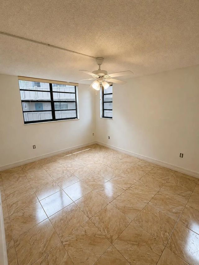 3 of 11 - 1000 Colony Point Circle #315, Pembroke Pines, FL