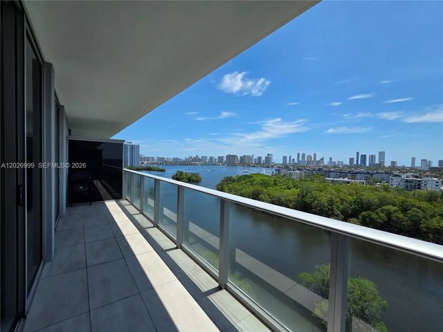 5 of 92 - 16385 Biscayne Boulevard #1019, North Miami Beach, FL