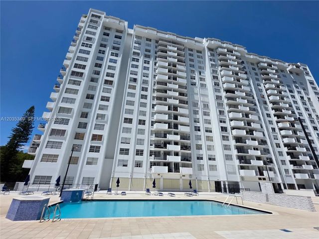 2780 Ne 183rd Street #1111, Aventura