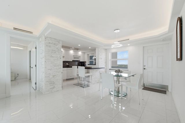 4 of 47 - 333 Ne 21st Avenue #1422, Deerfield Beach, FL