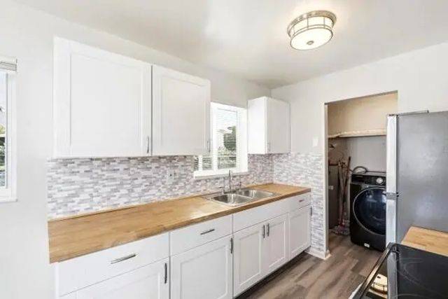 4 of 20 - 2302 Avenue M, Riviera Beach, FL