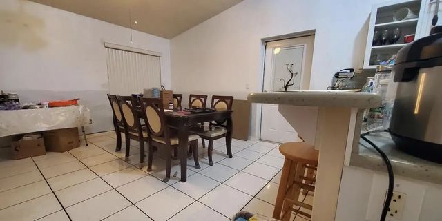 3 of 12 - 3004 Se Suntan Ct Court Se, Palm Bay, FL