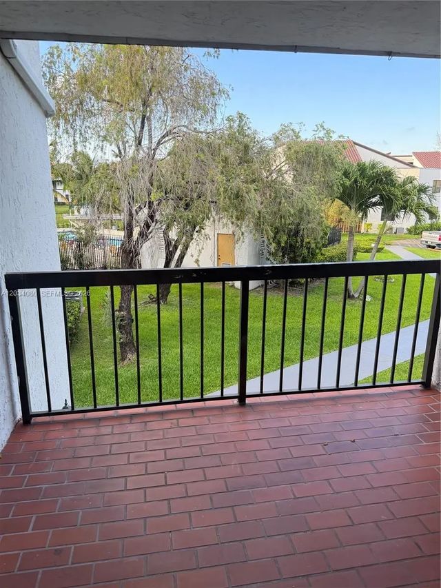 3 of 40 - 9429 Fontainebleau Boulevard #207-33, Miami, FL