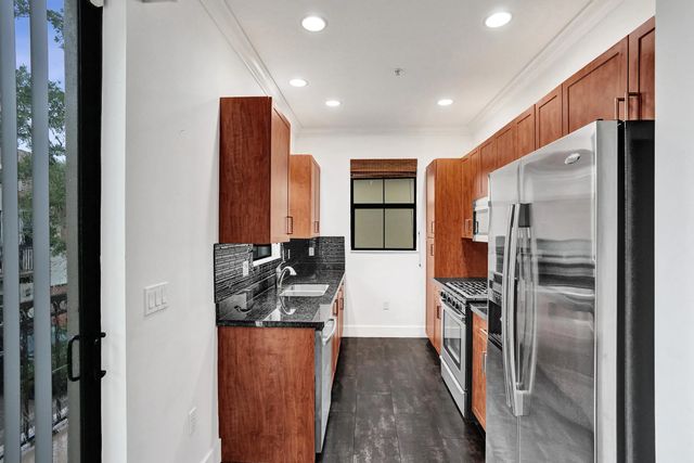 4 of 50 - 12662 Nw 32nd Place, Sunrise, FL