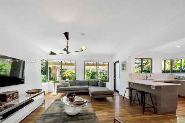 4 of 23 - 1172 Ne 103rd Street, Miami Shores, FL