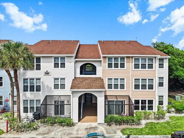 2 of 31 - 2303 N Congress Avenue #27, Boynton Beach, FL