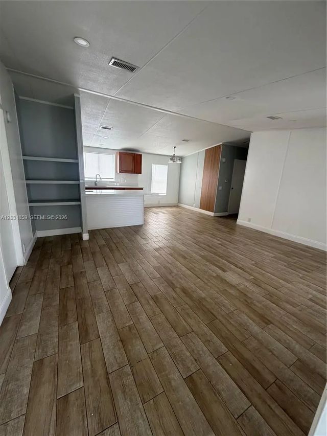 3 of 13 - 19800 Sw 180th Avenue, Miami, FL