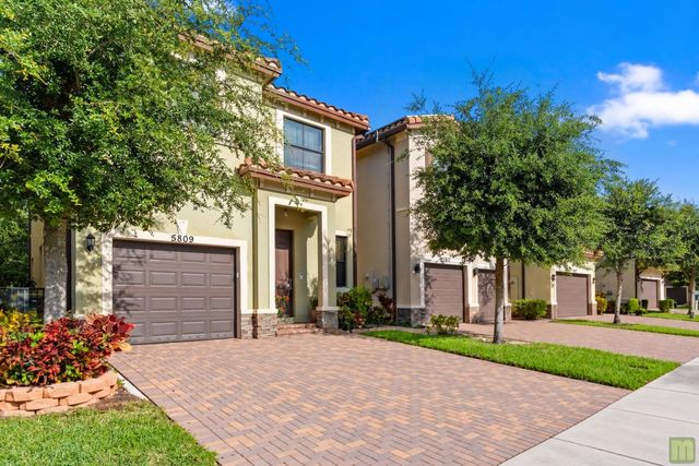 5809 Nw 46th Lane, Tamarac