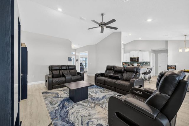 5 of 48 - 6748 Nw Mamie Court, Port St. Lucie, FL