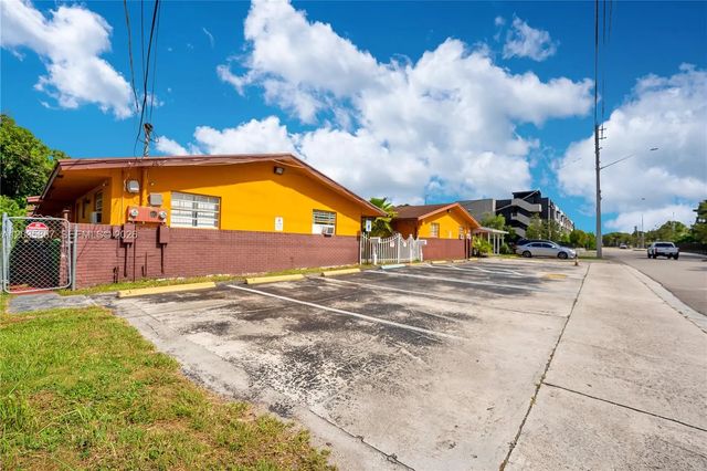 2 of 54 - 129-131 Se 5th Street, Hallandale Beach, FL