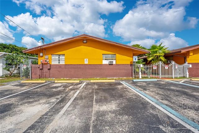 3 of 54 - 129-131 Se 5th Street, Hallandale Beach, FL