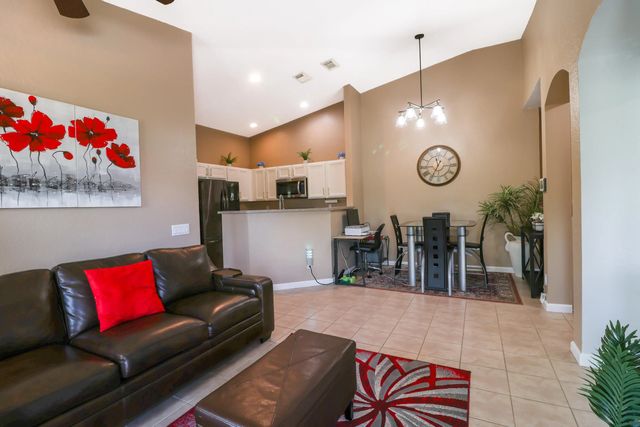 5 of 26 - 3133 Laurel Ridge Circle, Riviera Beach, FL