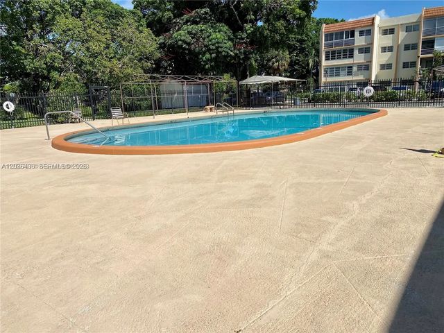 2 of 7 - 2301 Nw 41st Avenue #302, Lauderhill, FL