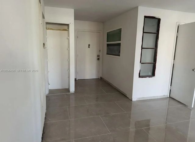 5 of 7 - 2301 Nw 41st Avenue #302, Lauderhill, FL