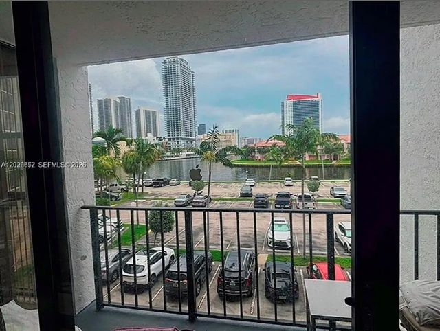 200 Leslie Drive #324, Hallandale Beach
