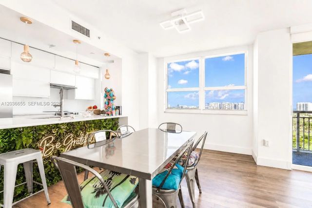 2 of 33 - 19501 W Country Club Drive #1903, Aventura, FL