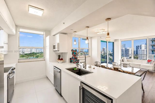 5 of 33 - 19501 W Country Club Drive #1903, Aventura, FL