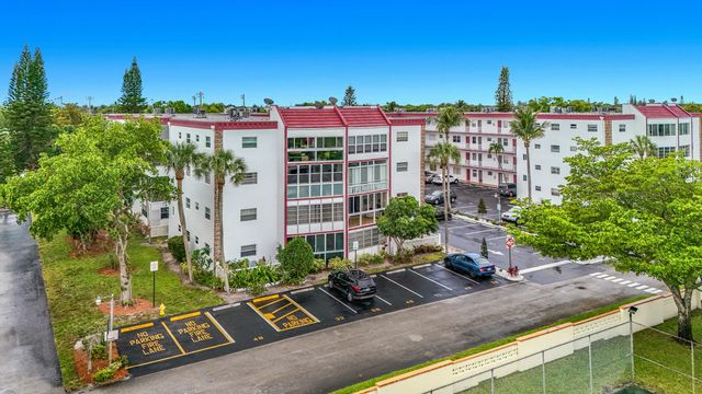 4 of 60 - 4270 Nw 40th Street #401, Lauderdale Lakes, FL