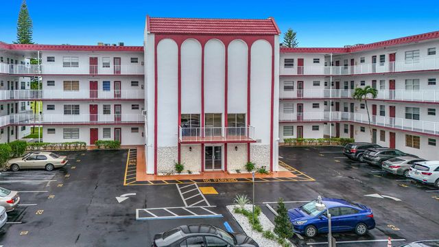 5 of 60 - 4270 Nw 40th Street #401, Lauderdale Lakes, FL