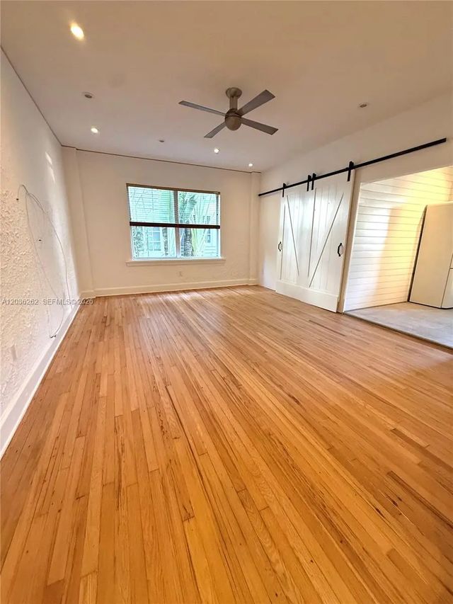 2 of 31 - 900 16th Street #108, Miami Beach, FL
