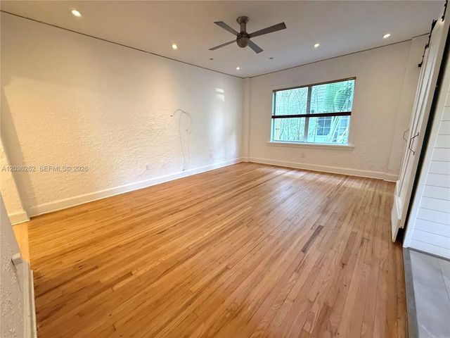 3 of 31 - 900 16th Street #108, Miami Beach, FL