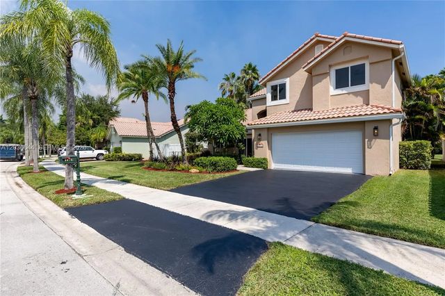 2 of 41 - 1171 Laguna Springs Drive, Weston, FL