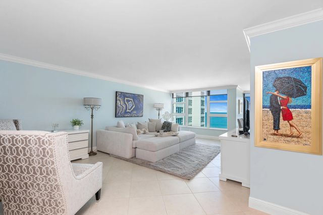 2 of 34 - 1620 S Ocean Boulevard #10m, Lauderdale-By-The-Sea, FL